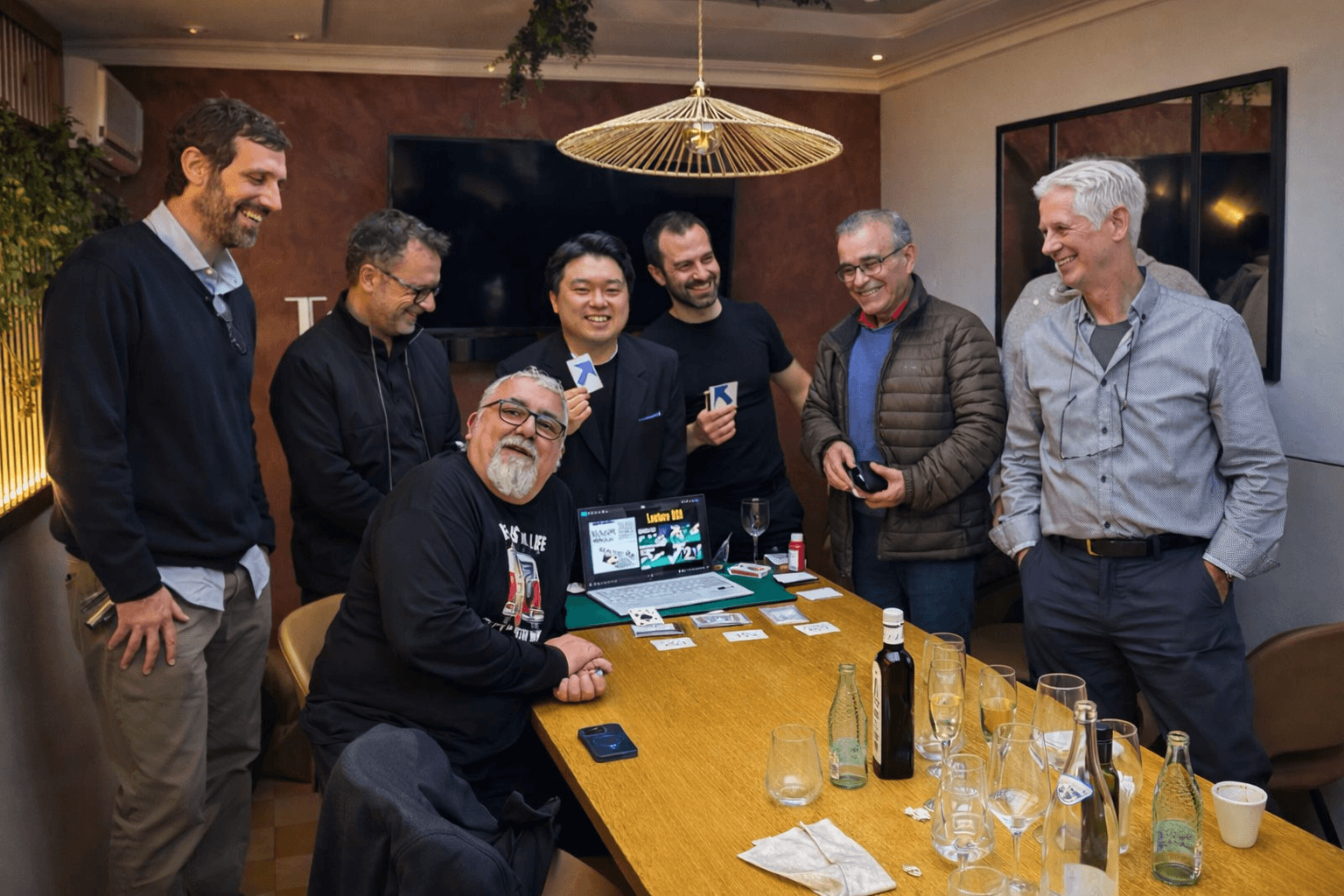 Cena, cartas y momentos imposibles con Kimoon Do